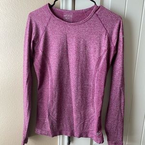 Fitted athletic tops